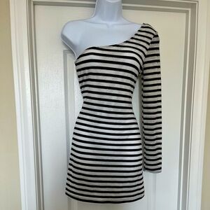 Cocolove Black and White stripe One Shoulder Lined Mini Woman’s Dress. Size: L.